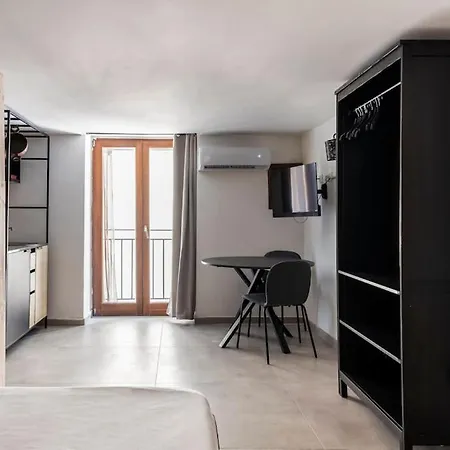 Palermo City Studio Apartment